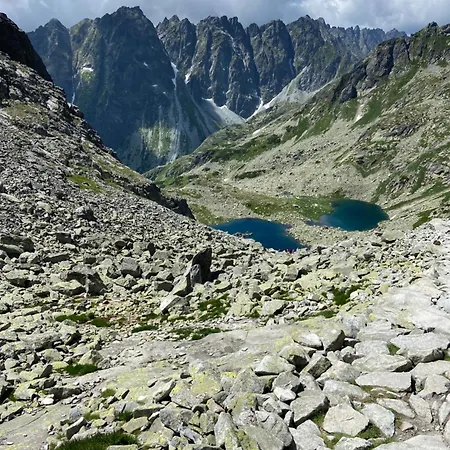 Priamo Na Namesti V Poprade 포프라트